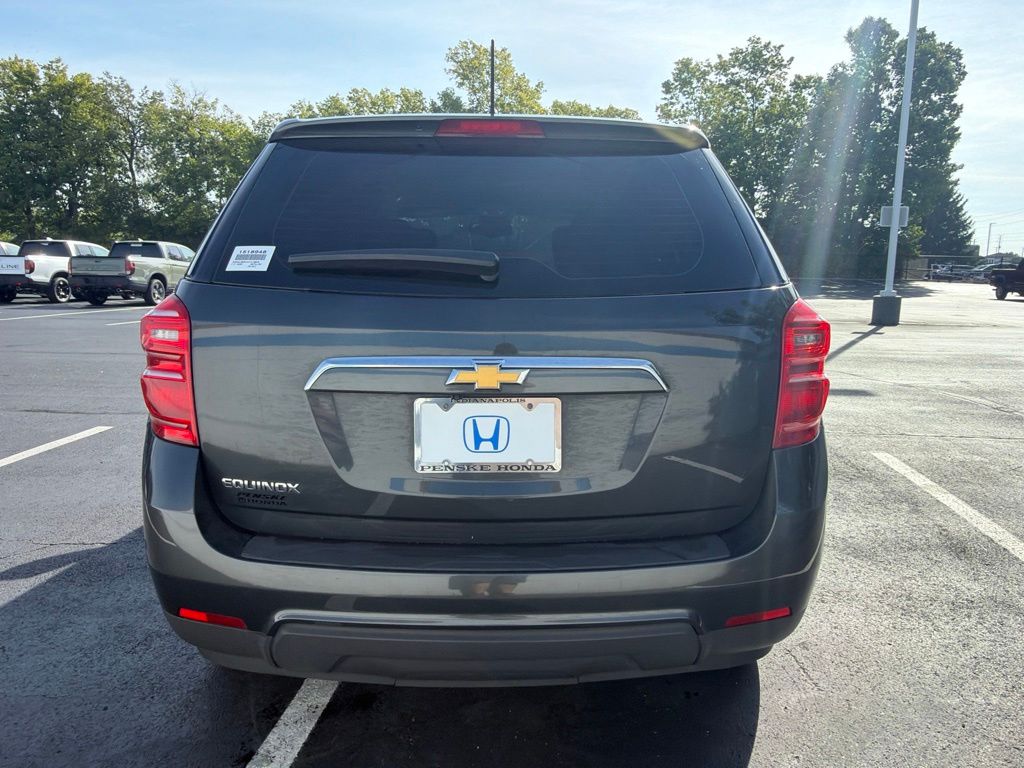 Thumbnail: 2017 Chevrolet Equinox - 4