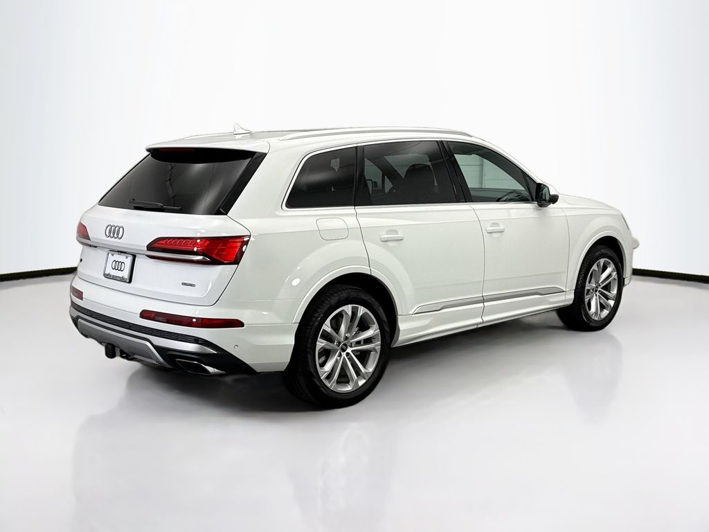 Thumbnail: 2025 Audi Q7 - 5