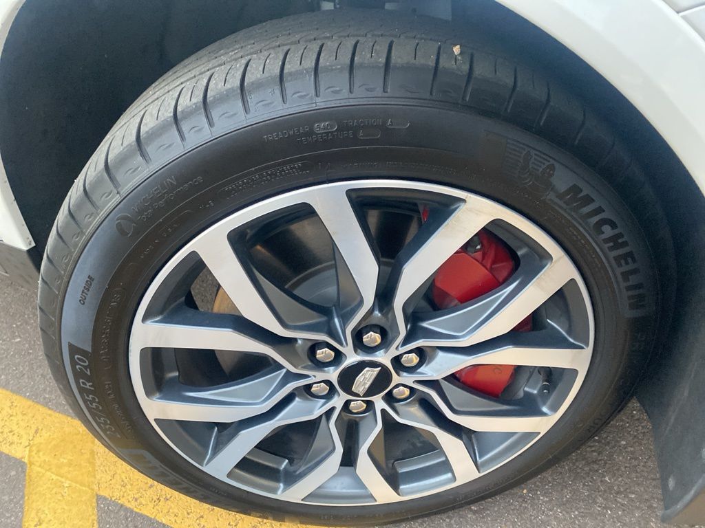 Thumbnail: 2024 Cadillac XT5 - 3