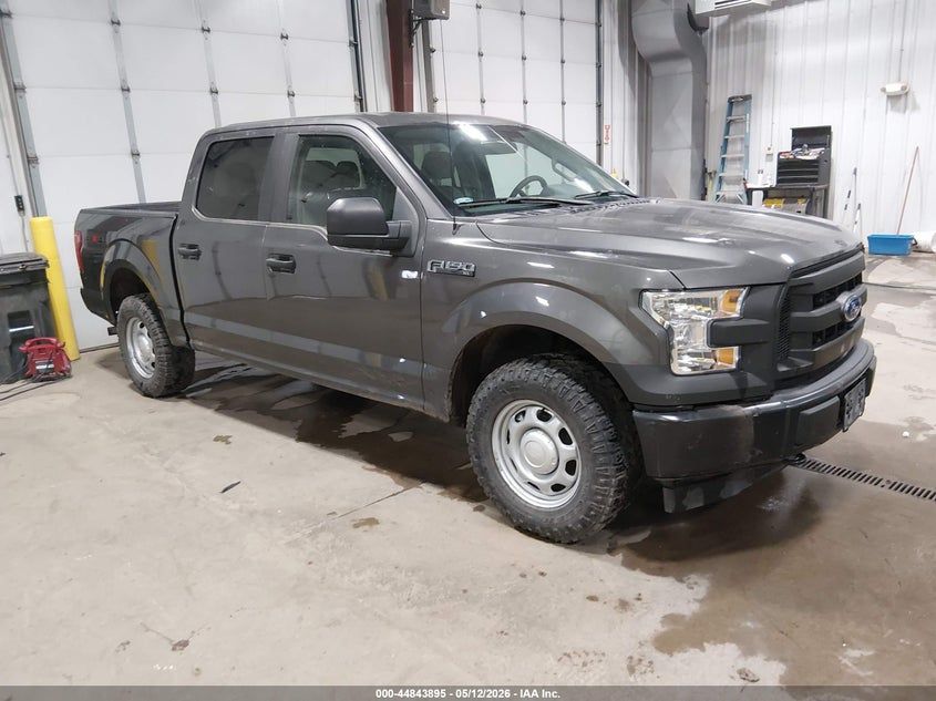 2017 Ford F-150 XL 4x4 SuperCrew 5-1/2 Box's photo