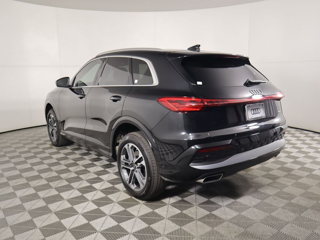 Thumbnail: 2025 Audi Q5 - 7