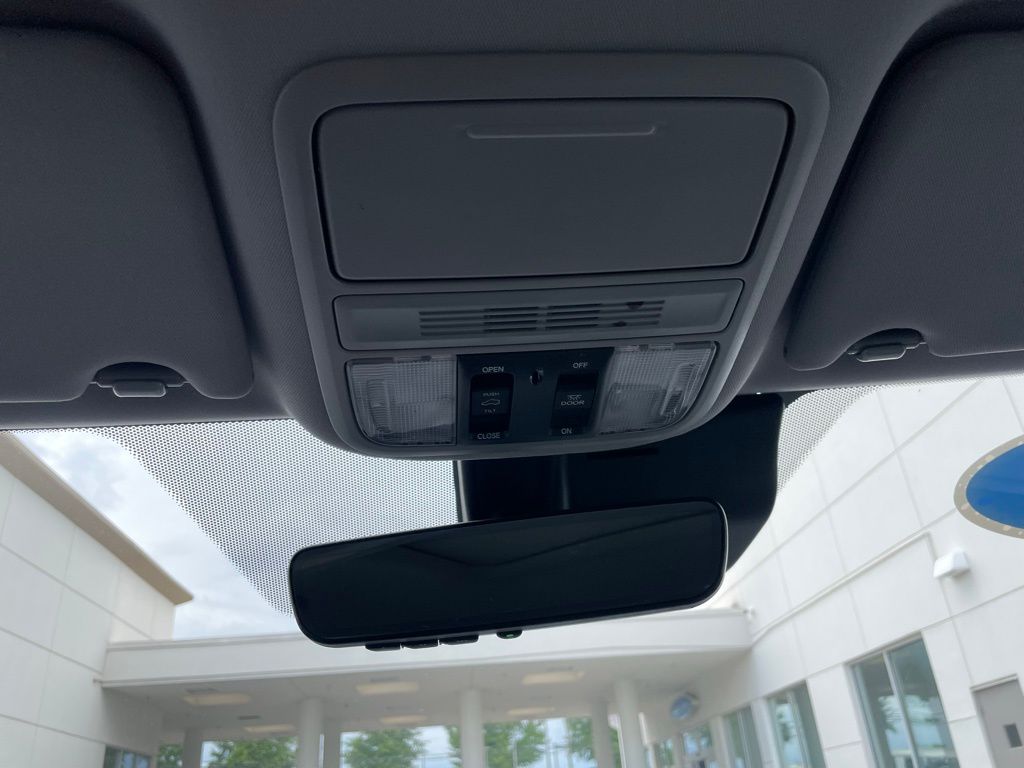 Thumbnail: 2019 Honda Pilot - 16