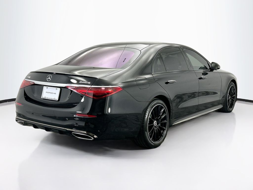 Thumbnail: 2024 Mercedes-Benz S-Class - 7