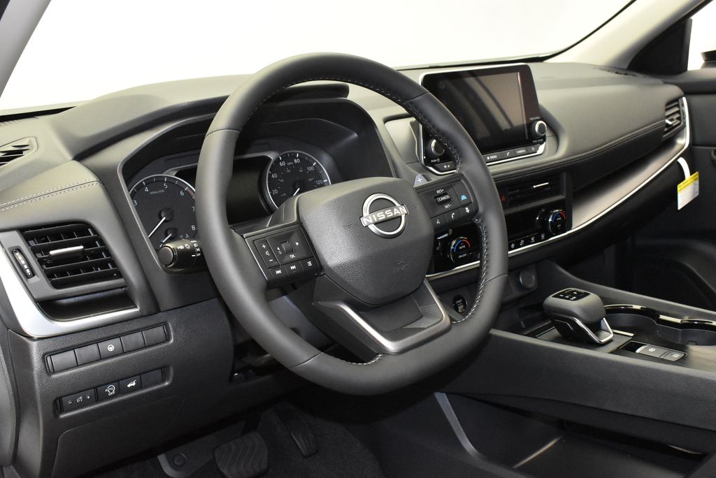 Thumbnail: 2026 Nissan Rogue - 15