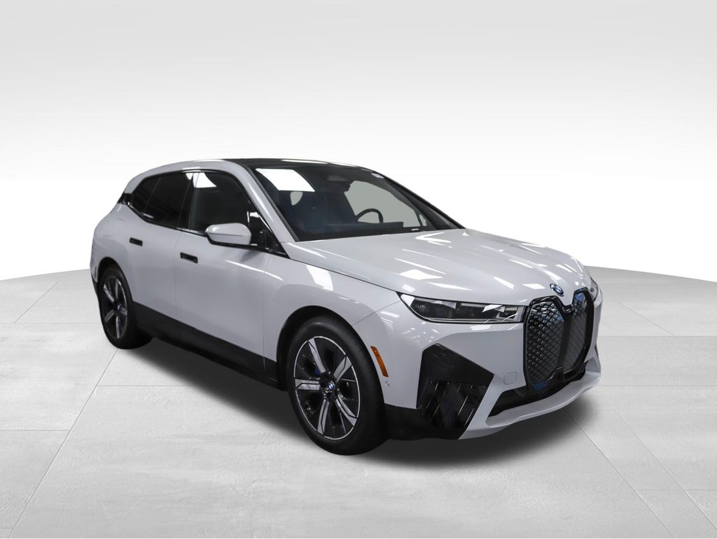 Thumbnail: 2025 BMW iX - 7