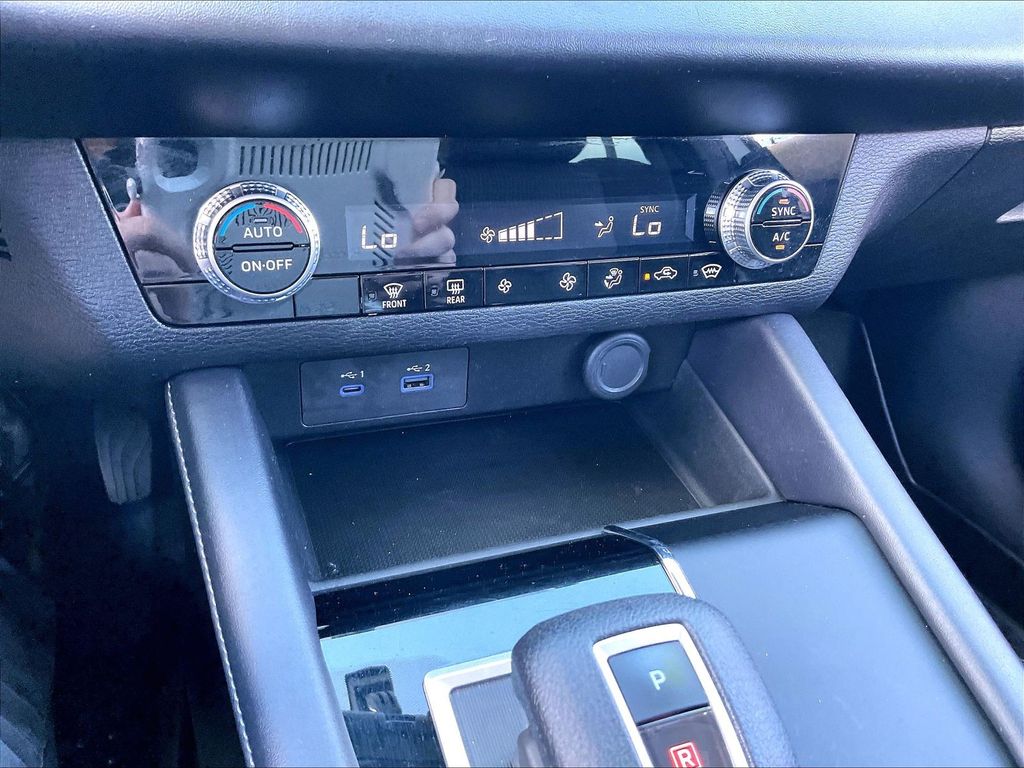 2023 Mitsubishi Outlander — photo 24