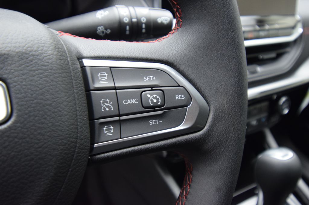 new 2026 Jeep Compass car, priced at $37,675
