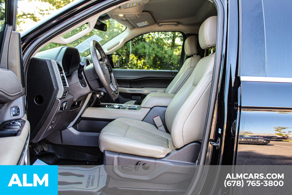 Used 2020 Black Ford XLT image 16
