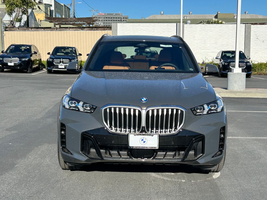 2025 BMW X5 xDrive50e 8