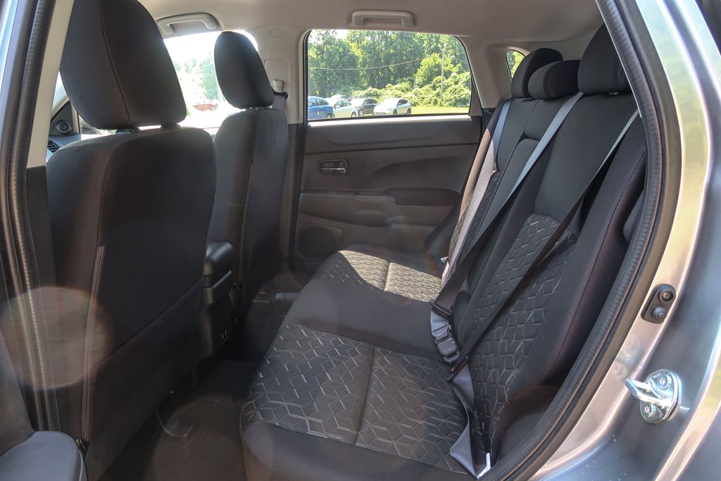 2026 Mitsubishi Outlander Sport 2.0 LE