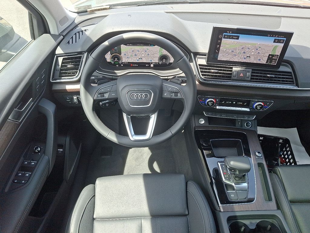 2025 Audi Q5  8