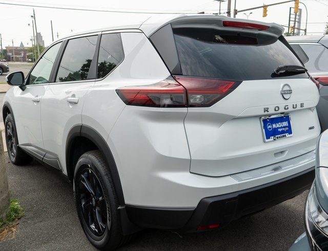 2026 Nissan Rogue SV - 4