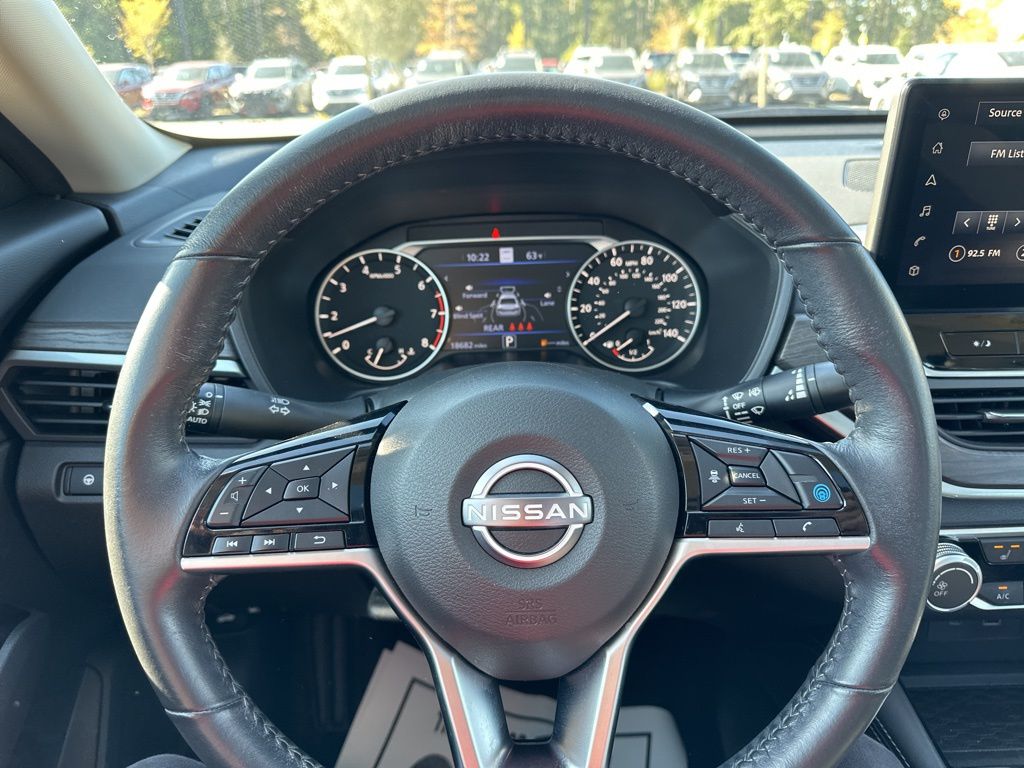 2023 Nissan Altima 2.5 SV 34