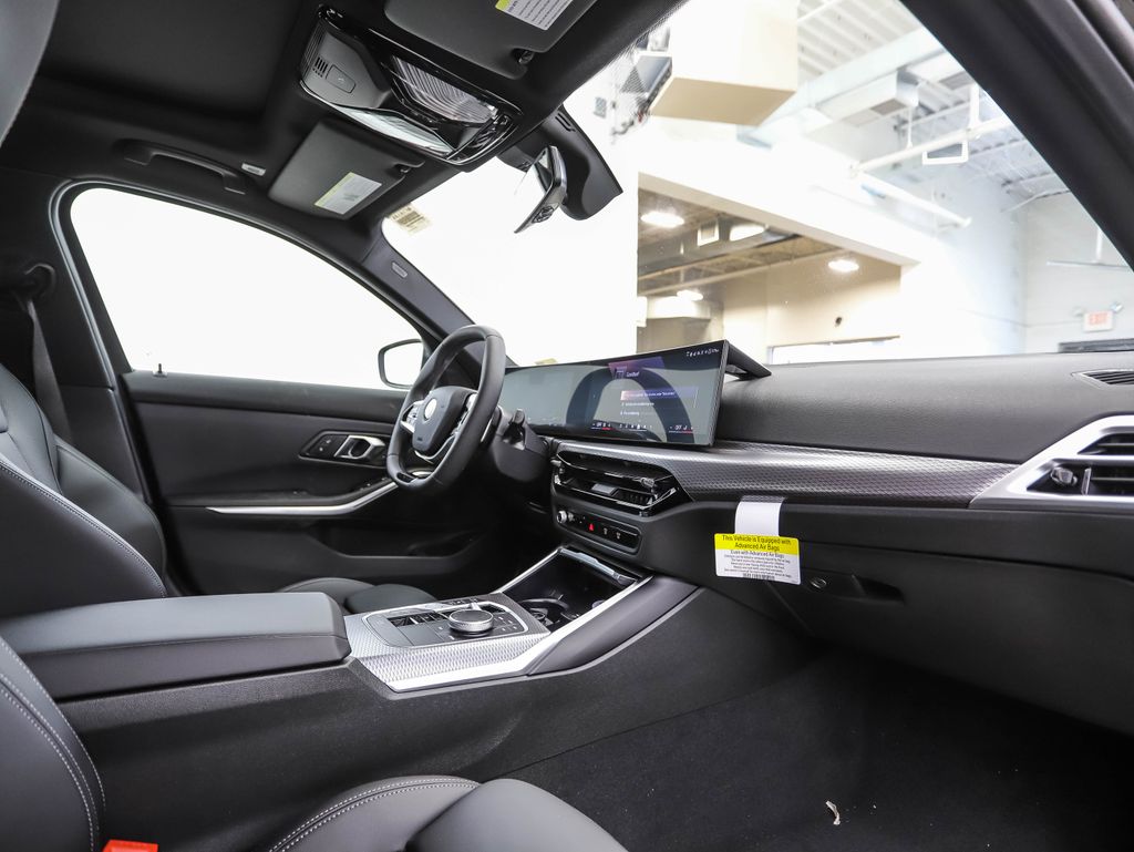 Thumbnail: 2025 BMW 3 Series - 27