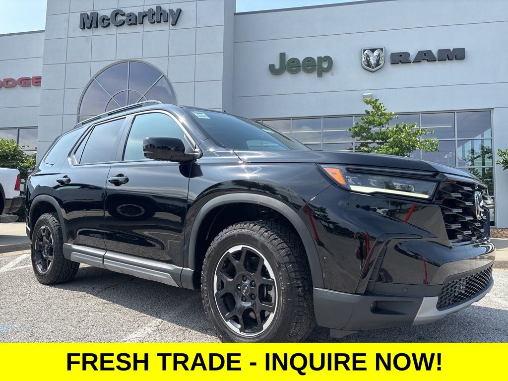 Crystal Black Pearl 2025 Honda Pilot TrailSport AWD SUV / Crossover All-Wheel Drive Automatic