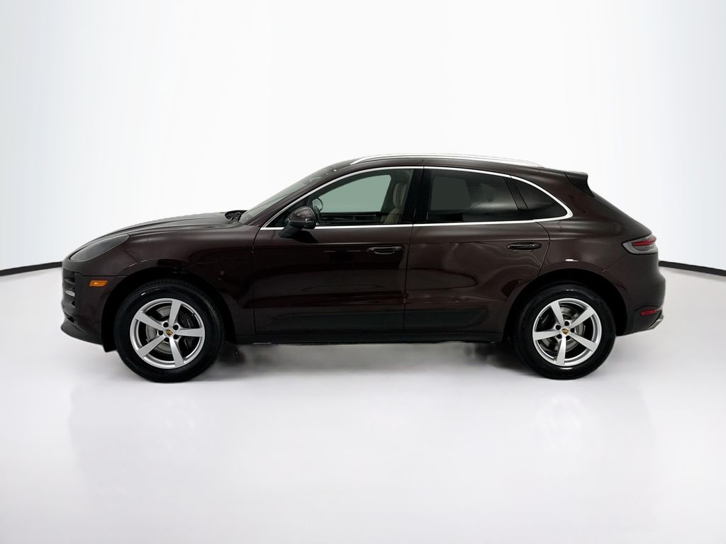Thumbnail: 2021 Porsche Macan - 8