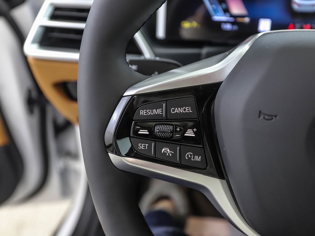 Thumbnail: 2026 BMW i4 - 12