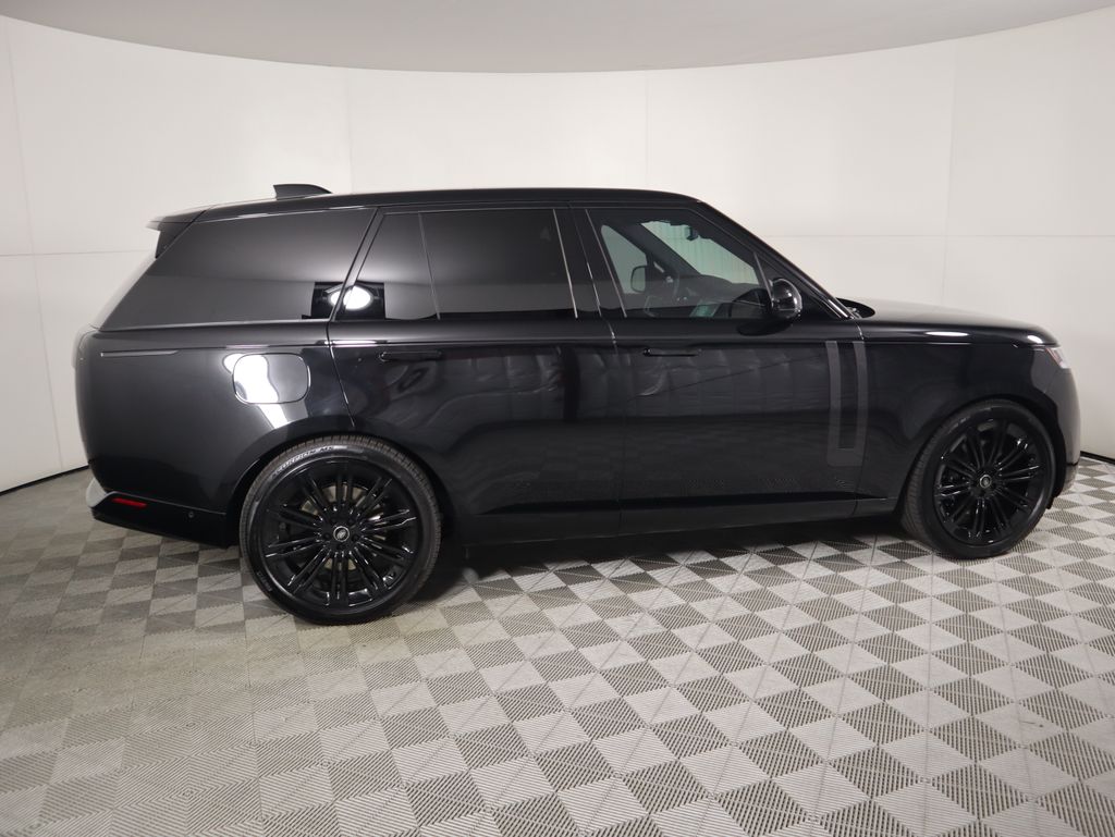 Thumbnail: 2025 Land Rover Range Rover - 4