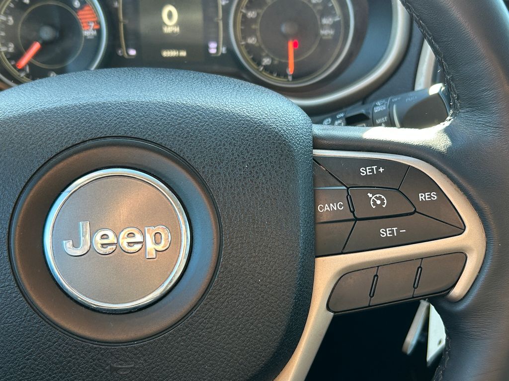 Thumbnail: 2016 Jeep Cherokee - 19