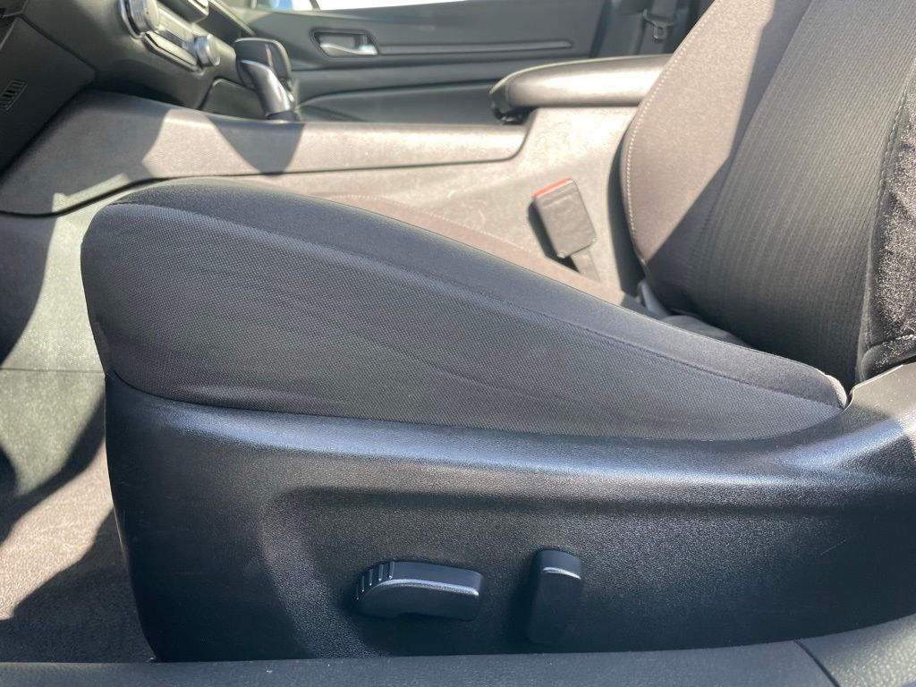 Thumbnail: 2024 Nissan Altima - 25