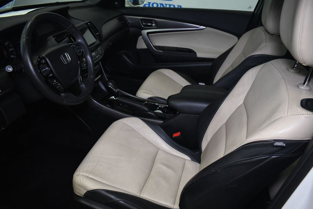 Thumbnail: 2016 Honda Accord - 27