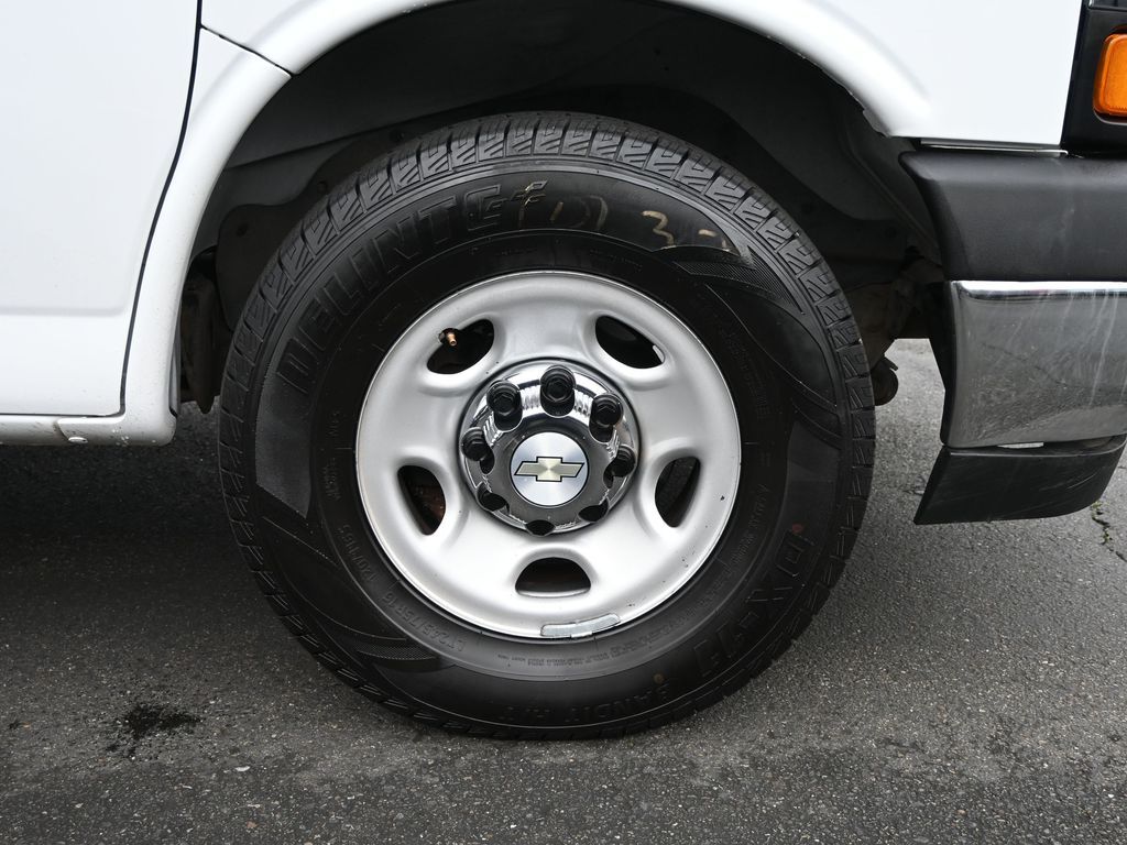 2020 Chevrolet Express Passenger RWD 3500 Extended Wheelbase LT