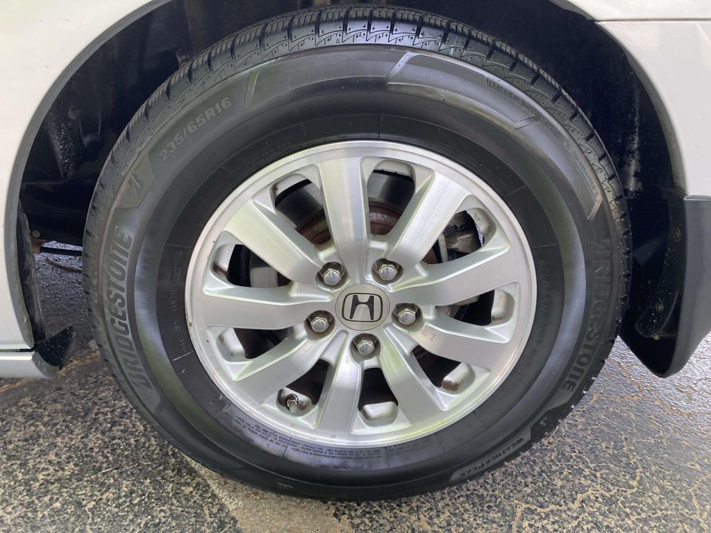 Used 2010 Silver Honda EX-L image 7