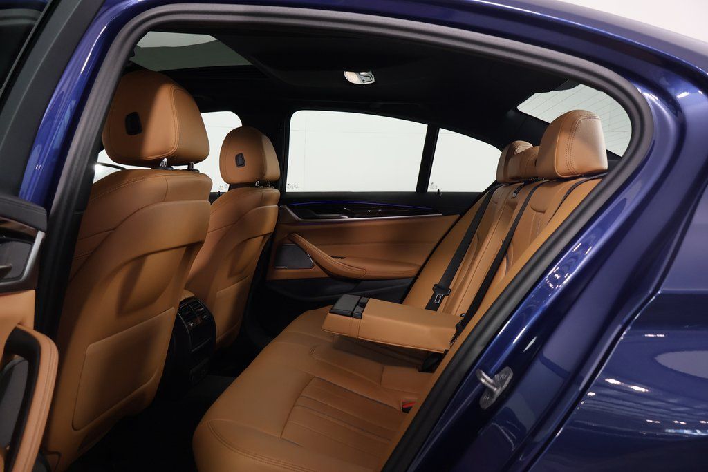 Thumbnail: 2023 BMW 5 Series - 11