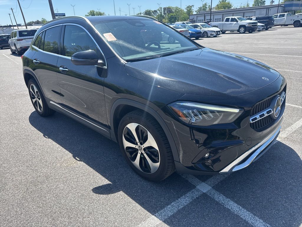 Black 2025 Mercedes-Benz GLA 250 FWD SUV / Crossover Front-Wheel Drive 8-Speed Dual Clutch