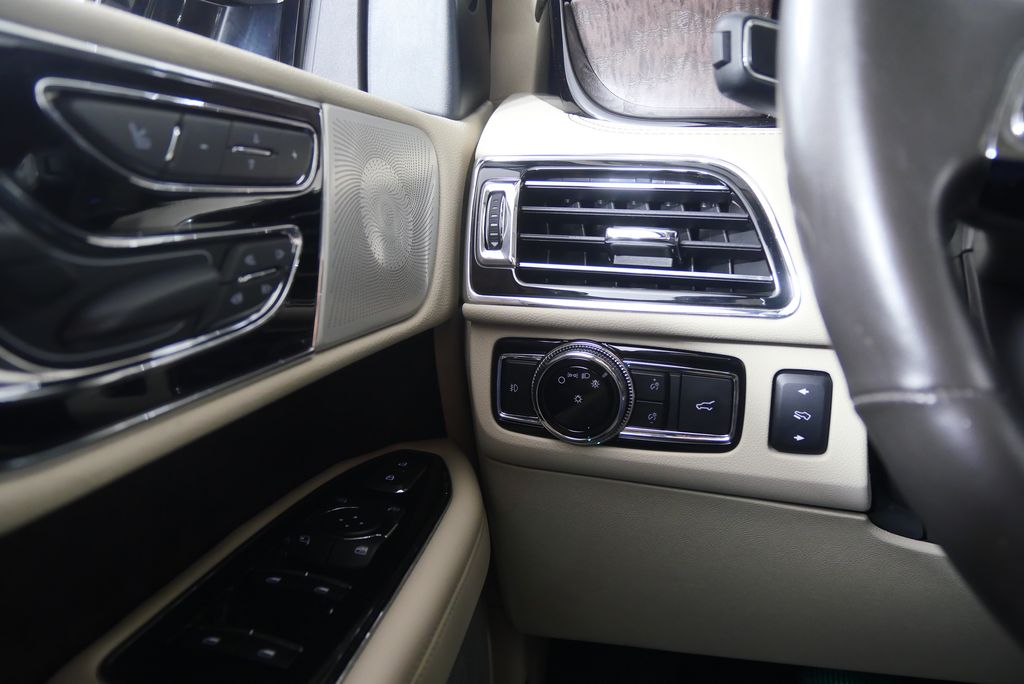 2020 Lincoln Navigator Reserve 25