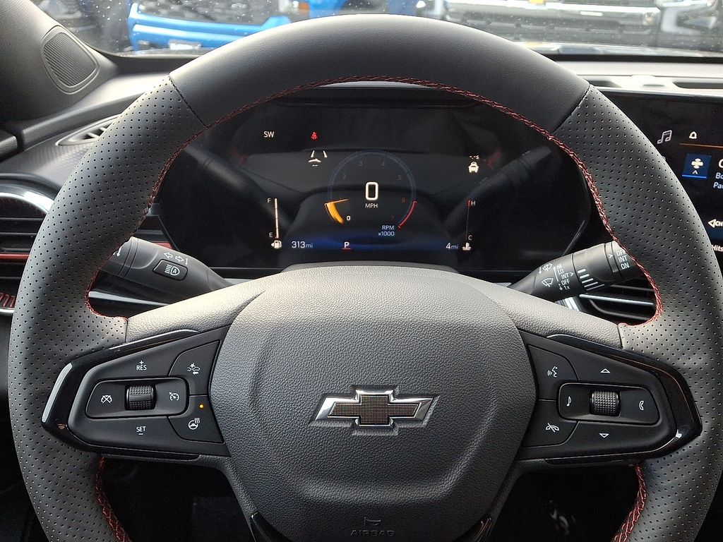 Thumbnail: 2026 Chevrolet Trax - 9