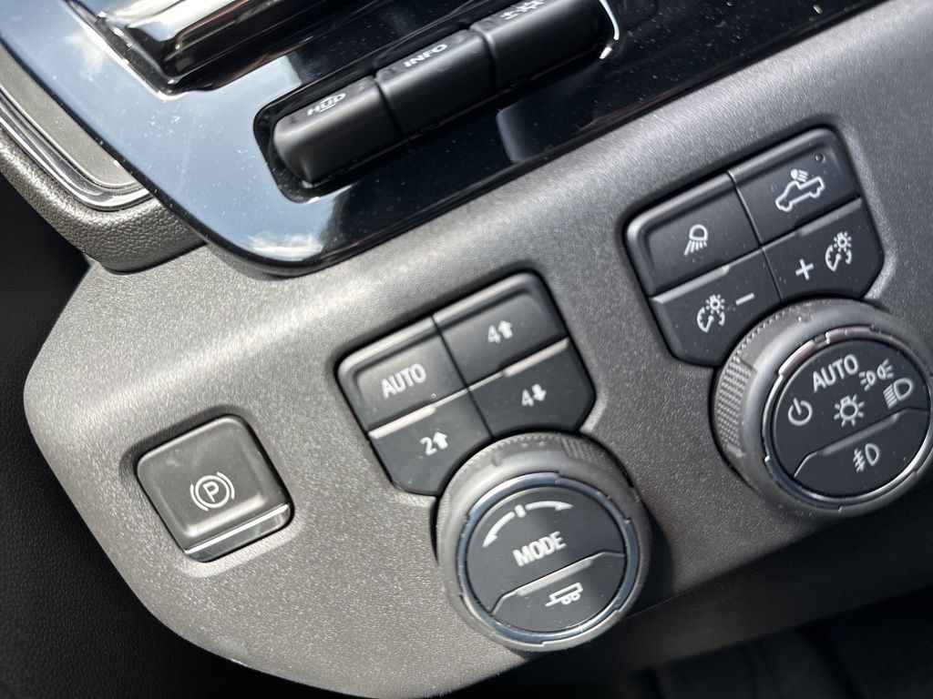 2023 Chevrolet Silverado 1500 ZR2 23