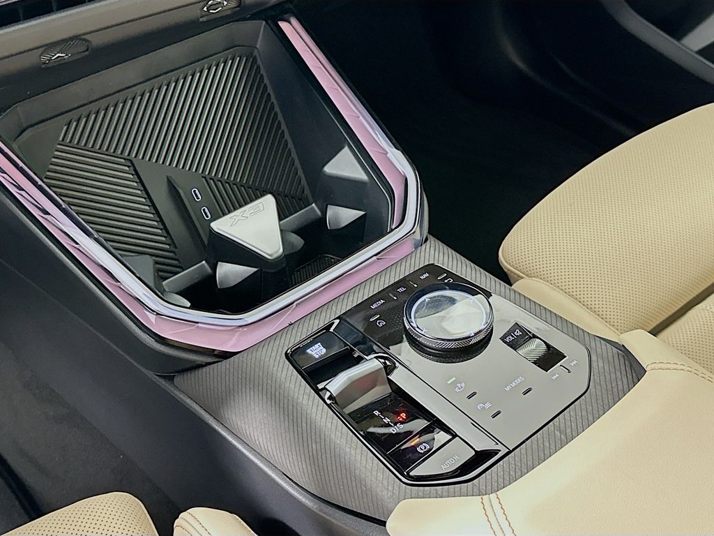 Thumbnail: 2026 BMW X3 - 15