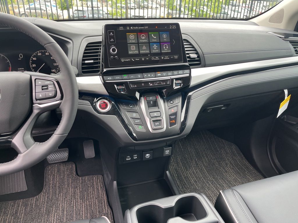 Thumbnail: 2026 Honda Odyssey - 10