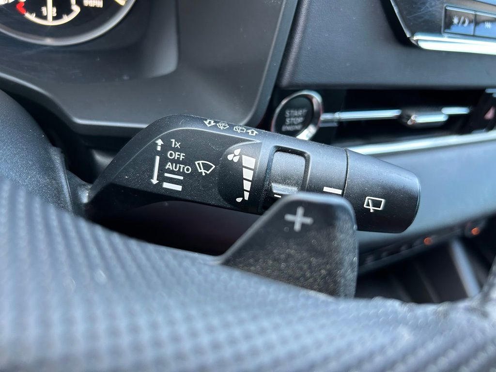 2023 Mitsubishi Outlander SE 21