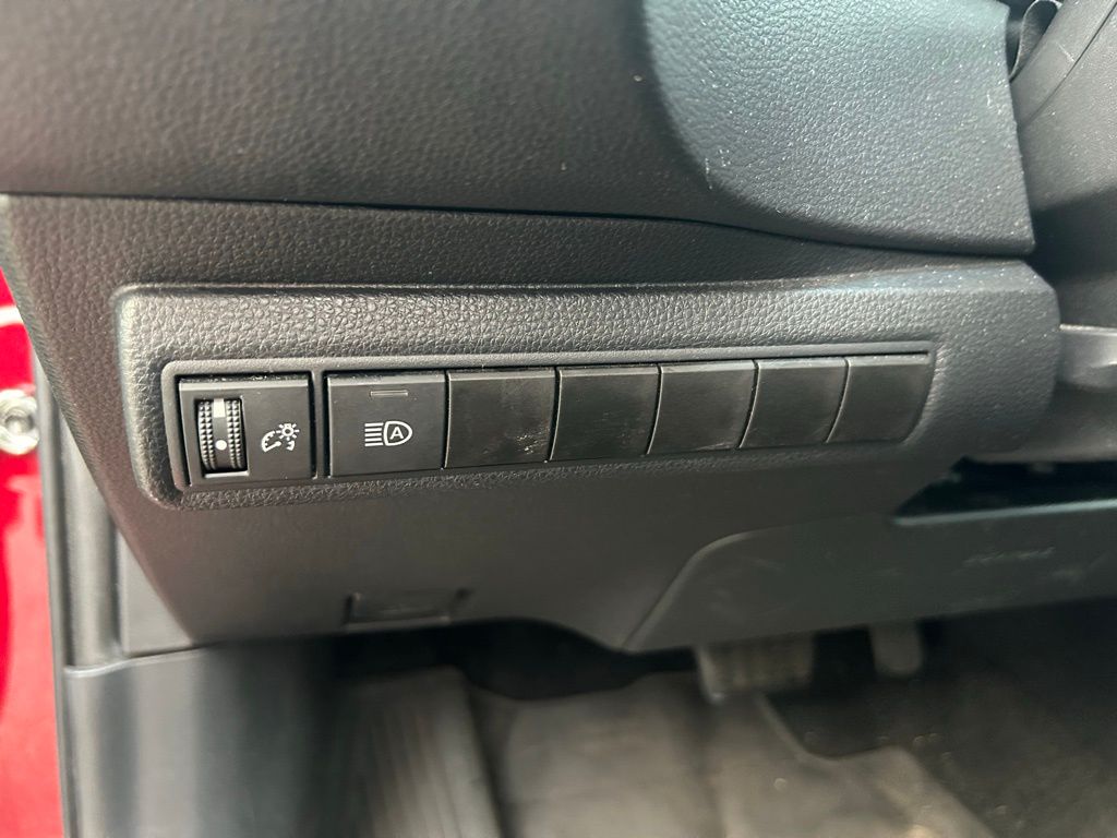 Thumbnail: 2023 Toyota Corolla - 17