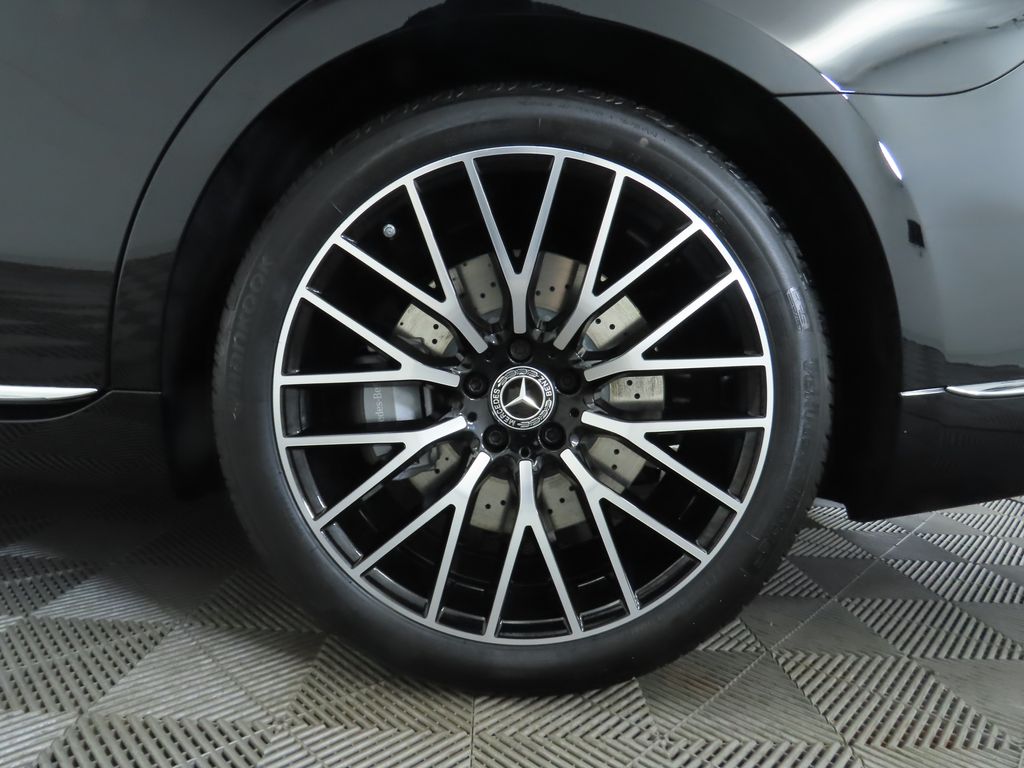 2025 Mercedes-Benz S-Class S 580 32