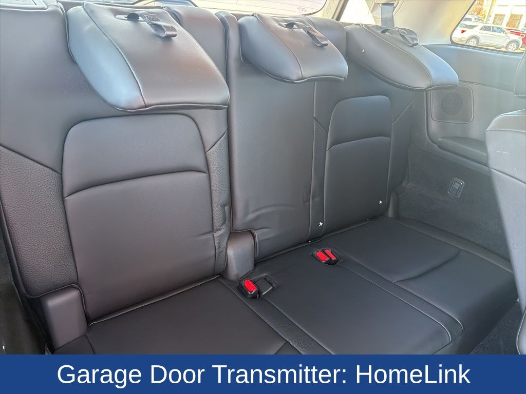 2022 Nissan Pathfinder SL 2WD