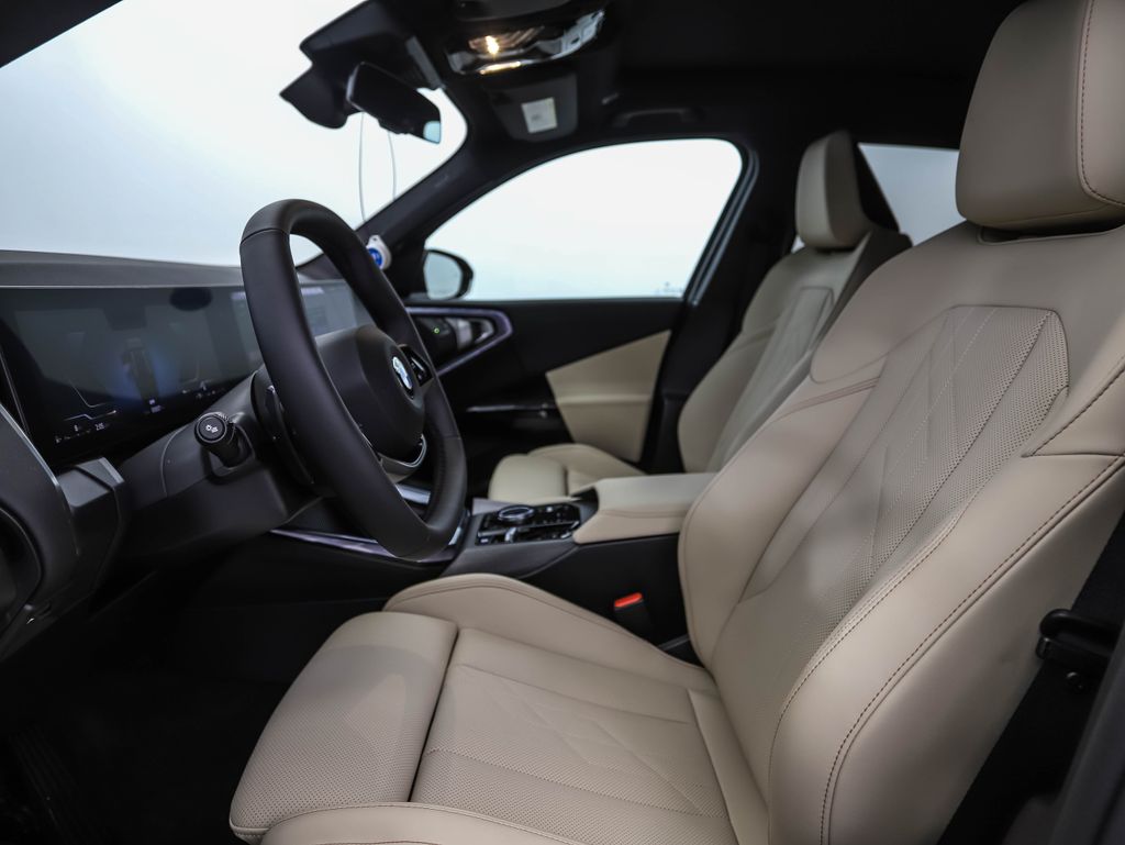 Thumbnail: 2026 BMW X3 - 11