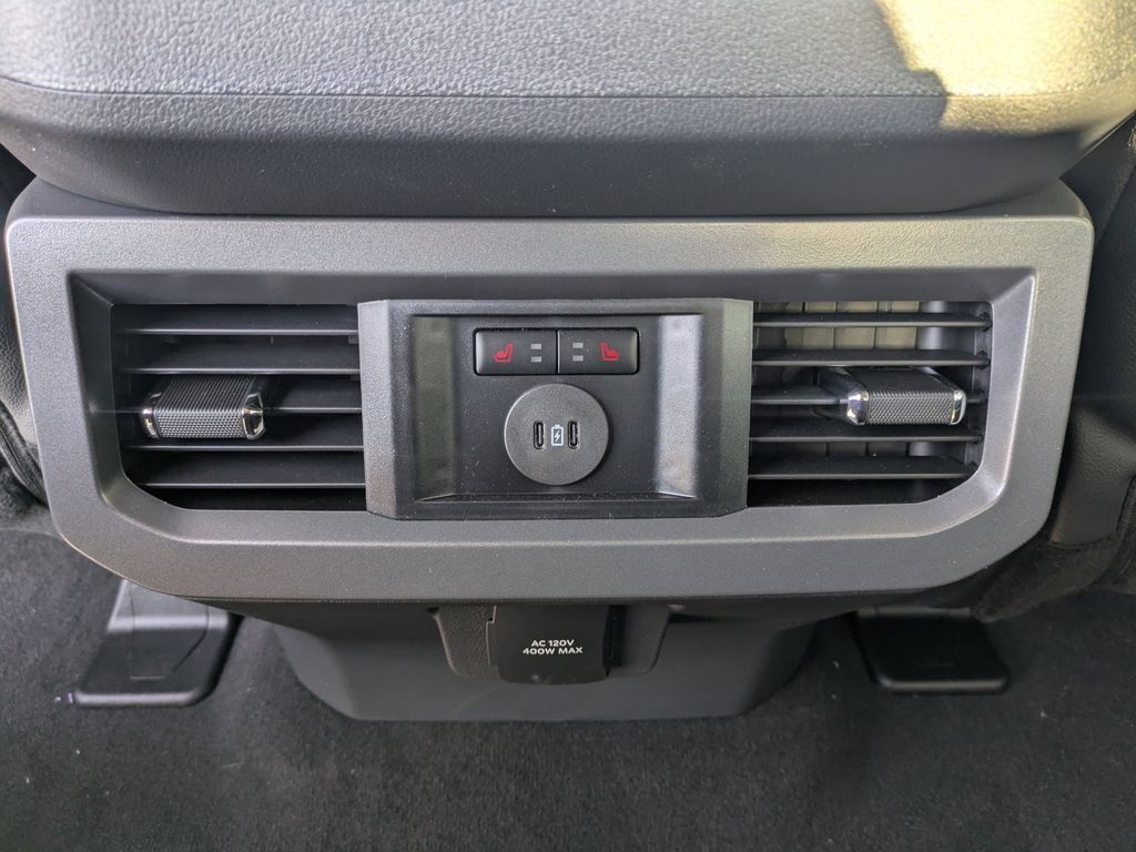 2026 Ford F-250 Super Duty Black Widow