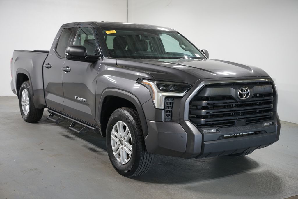 Thumbnail: 2022 Toyota Tundra - 3