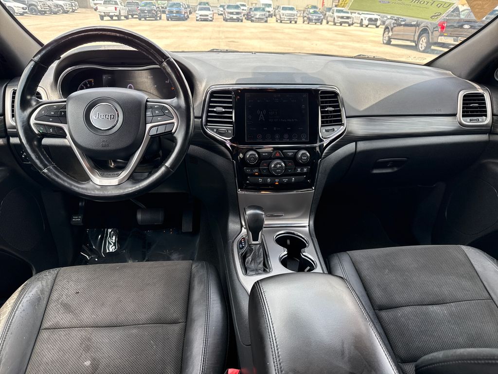 Certified Used 2020 Gray Jeep Altitude image 5