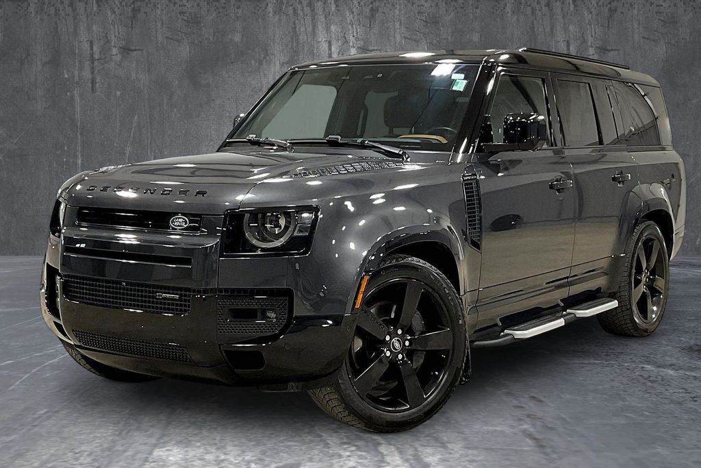 2023 Land Rover Defender 130 X-Dynamic SE AWD