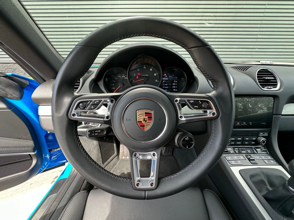 Thumbnail: 2025 Porsche 718 Cayman - 30