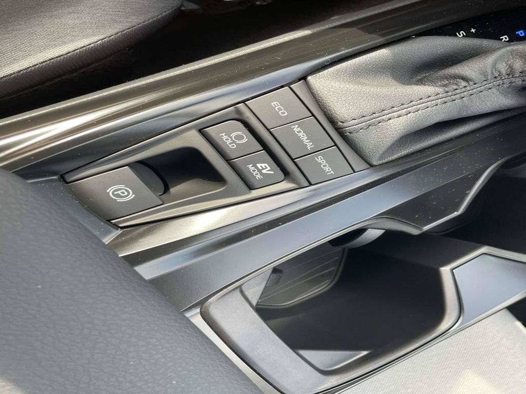 New 2026  Toyota LE image 35