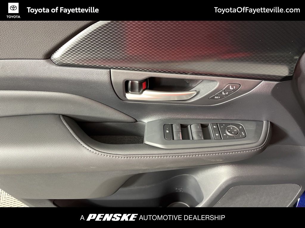 Thumbnail: 2026 Toyota Grand Highlander - 30