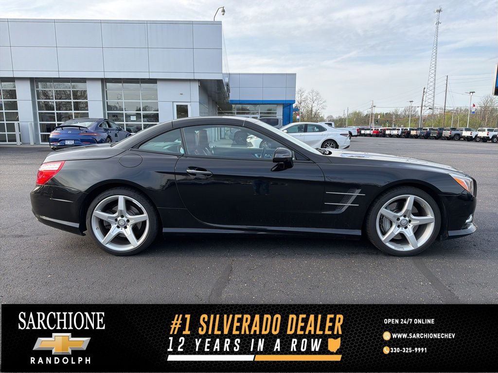 2013 Mercedes-Benz SL-Class SL 550 Convertible Rear-Wheel Drive 7-Speed Automatic