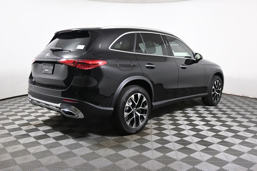 Thumbnail: 2027 Mercedes-Benz GLC - 7