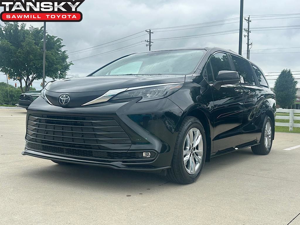 Midnight Black Metallic 2026 Toyota Sienna XLE 7-Passenger AWD Minivan All-Wheel Drive Continuously Variable Transmission