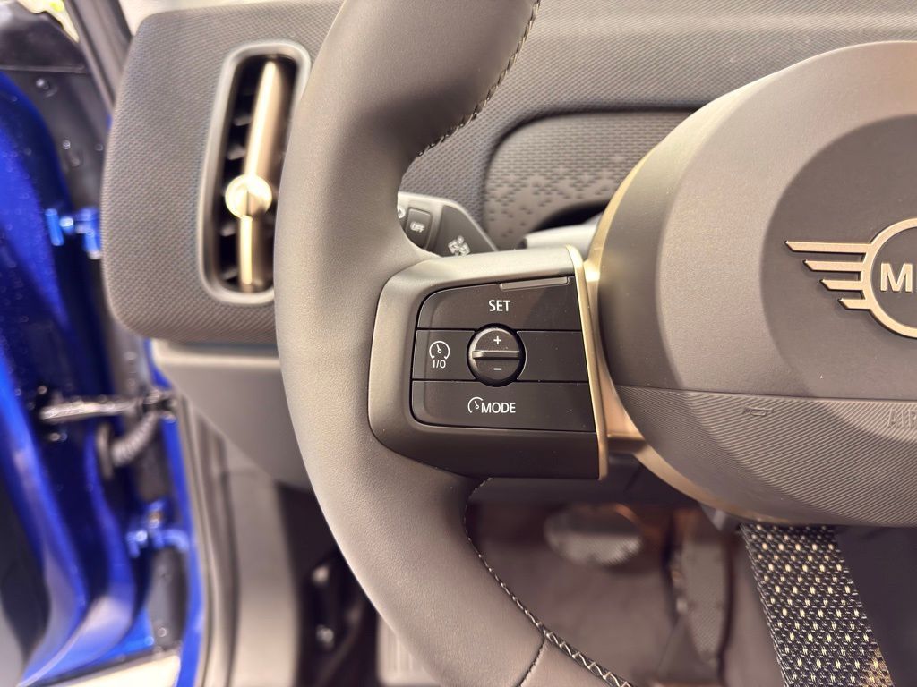 Thumbnail: 2025 MINI Cooper Countryman - 13